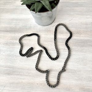 Costume Black & Silver Cable Chain Necklace.